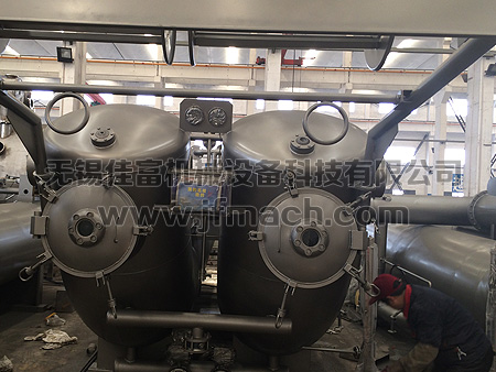 雙管毛毛蟲(chóng)機(jī)4